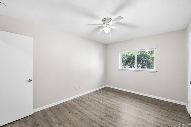 8010 Chestnut Gate, Converse, TX 78109