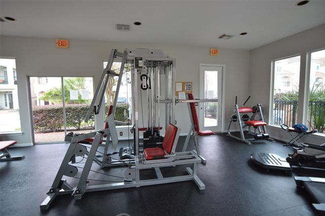 6119 Windwater Pointe, Houston, TX 77036