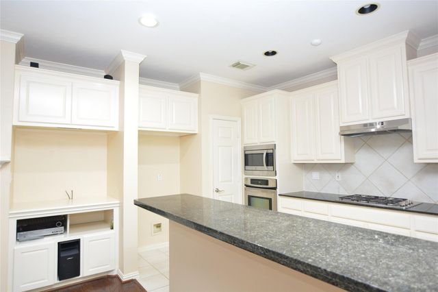 6119 Windwater Pointe, Houston, TX 77036