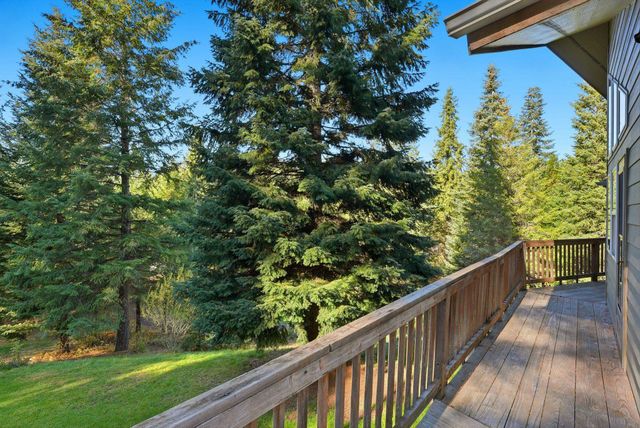 30324 N Elk Chattaroy Rd, Chattaroy, WA 99003