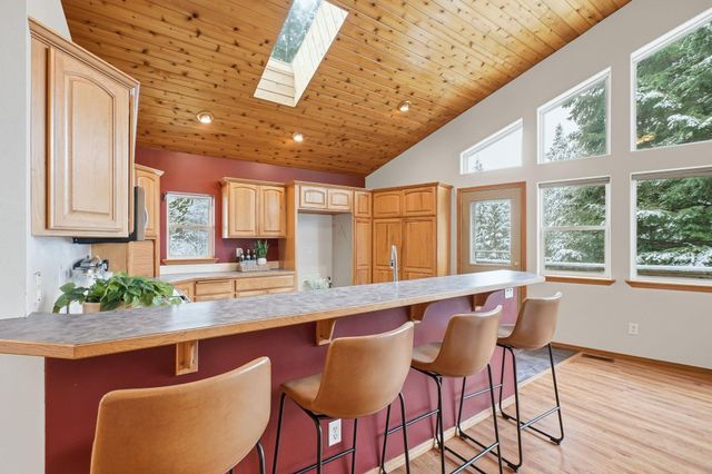 30324 N Elk Chattaroy Rd, Chattaroy, WA 99003