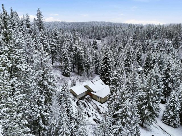 30324 N Elk Chattaroy Rd, Chattaroy, WA 99003