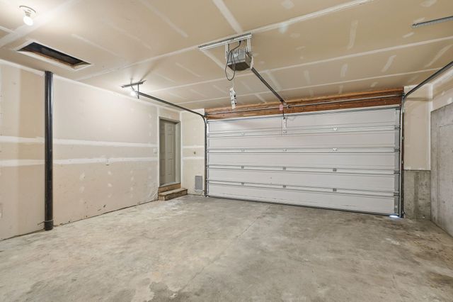 30324 N Elk Chattaroy Rd, Chattaroy, WA 99003