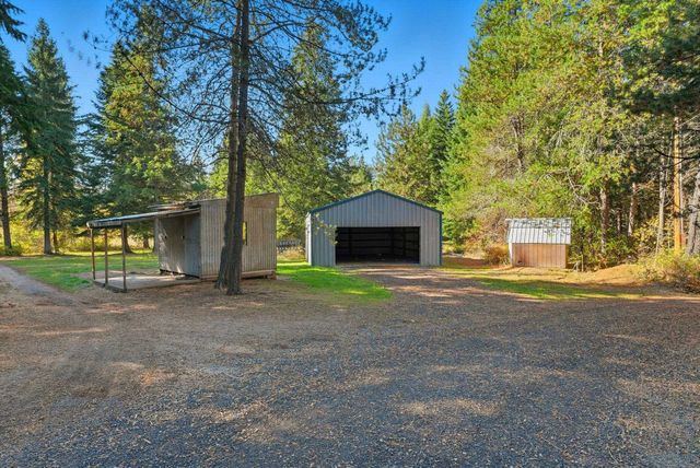 30324 N Elk Chattaroy Rd, Chattaroy, WA 99003