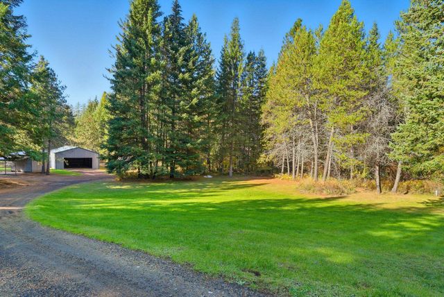 30324 N Elk Chattaroy Rd, Chattaroy, WA 99003