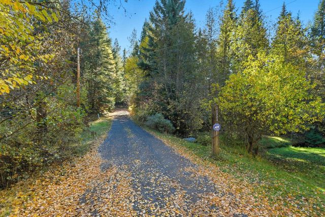 30324 N Elk Chattaroy Rd, Chattaroy, WA 99003