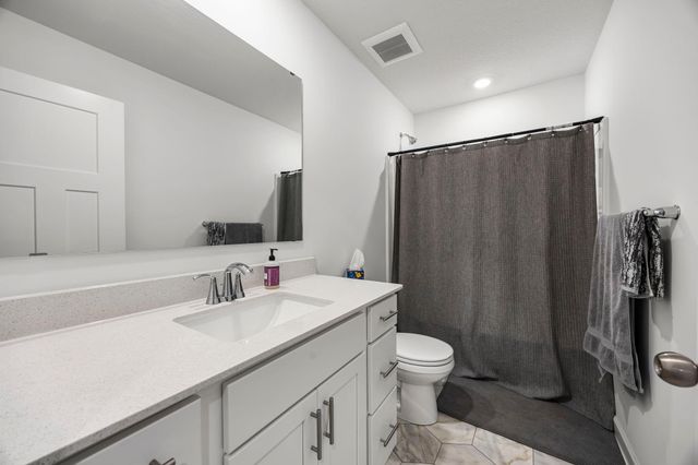 464 Fir Avenue, Little Canada, MN 55117