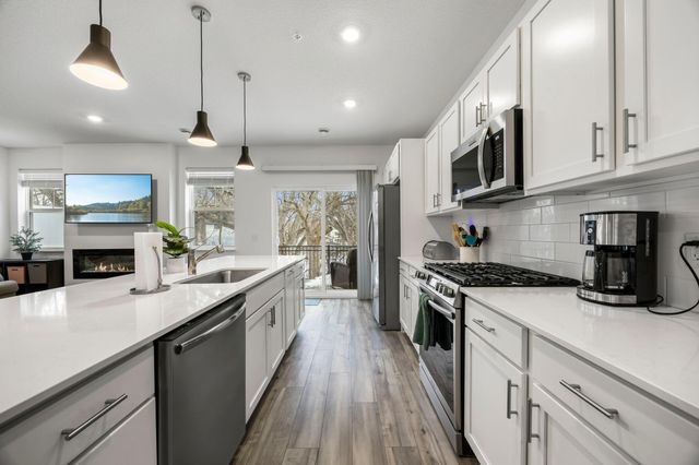 464 Fir Avenue, Little Canada, MN 55117