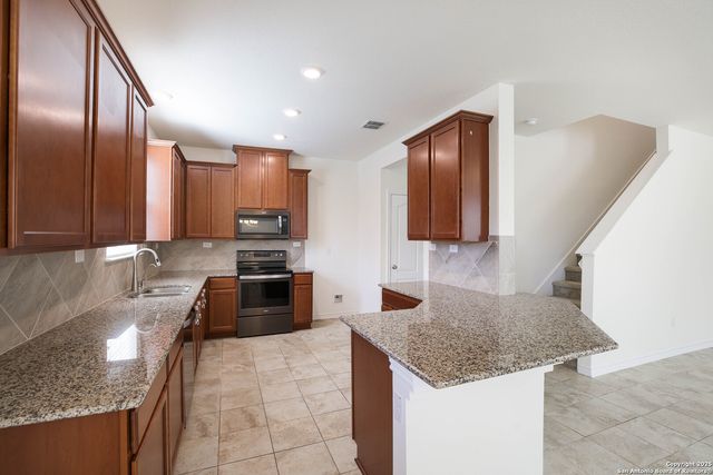 8219 Victory Point, San Antonio, TX 78254