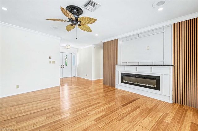 740 Bald Eagle DR # 40, Naples, FL 34105