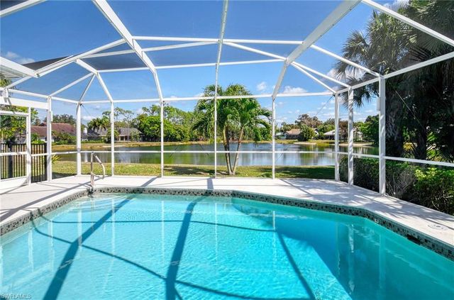 740 Bald Eagle DR # 40, Naples, FL 34105
