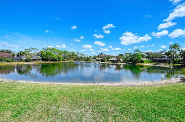 740 Bald Eagle DR # 40, Naples, FL 34105
