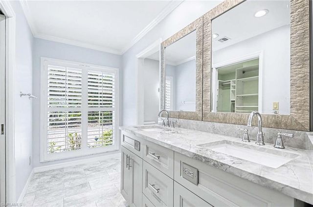 740 Bald Eagle DR # 40, Naples, FL 34105