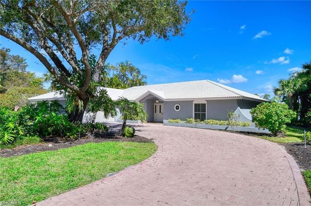 740 Bald Eagle DR # 40, Naples, FL 34105