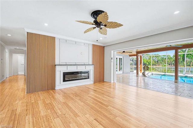 740 Bald Eagle DR # 40, Naples, FL 34105