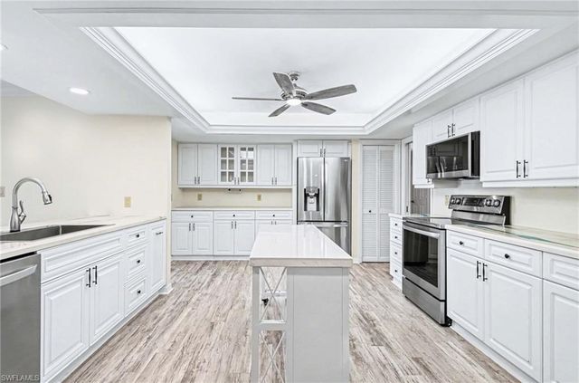 740 Bald Eagle DR # 40, Naples, FL 34105