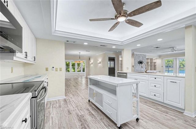 740 Bald Eagle DR # 40, Naples, FL 34105