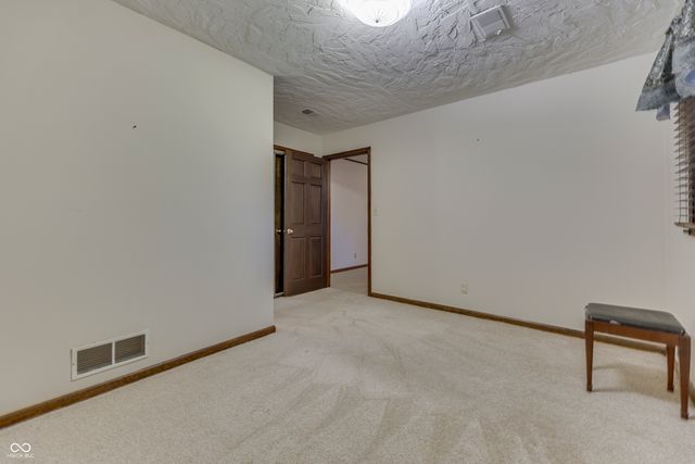 1640 Ridge Hill Lane, Indianapolis, IN 46217