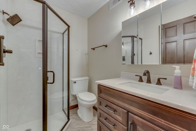 1640 Ridge Hill Lane, Indianapolis, IN 46217