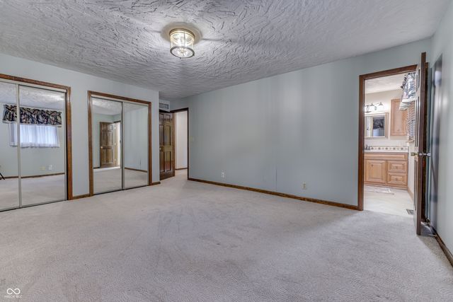 1640 Ridge Hill Lane, Indianapolis, IN 46217
