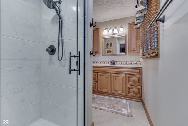 1640 Ridge Hill Lane, Indianapolis, IN 46217