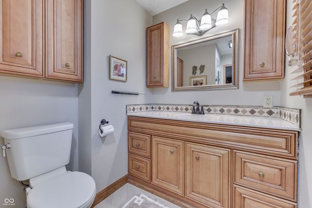 1640 Ridge Hill Lane, Indianapolis, IN 46217