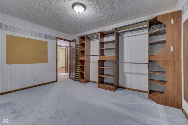 1640 Ridge Hill Lane, Indianapolis, IN 46217