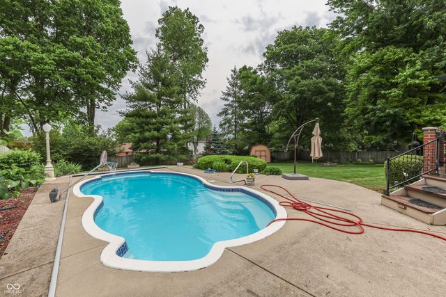 1640 Ridge Hill Lane, Indianapolis, IN 46217