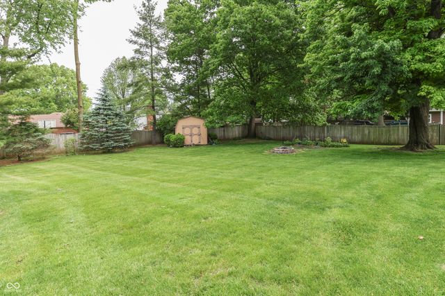 1640 Ridge Hill Lane, Indianapolis, IN 46217