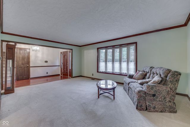 1640 Ridge Hill Lane, Indianapolis, IN 46217