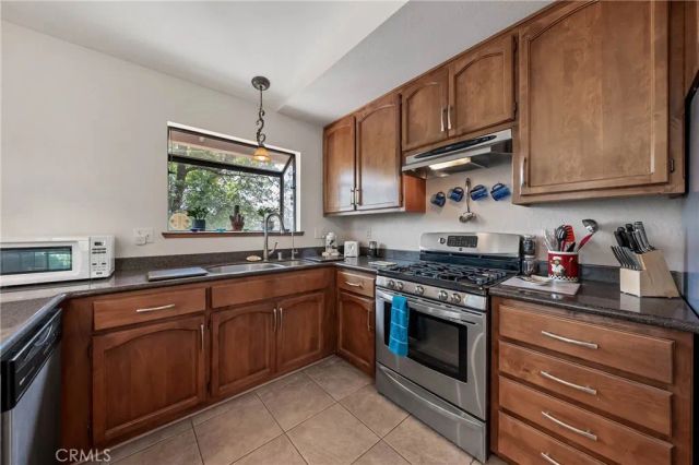 9591 Lassen Drive, Cobb, CA 95426