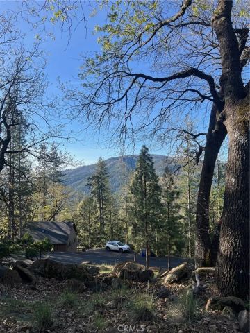 9591 Lassen Drive, Cobb, CA 95426