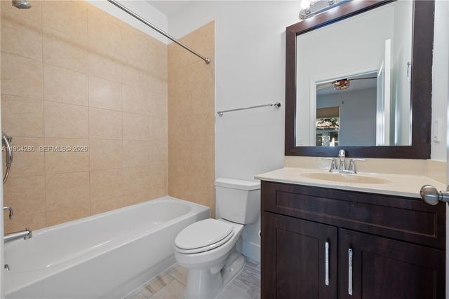 4184 Cascada Cir, Cooper City, FL 33024