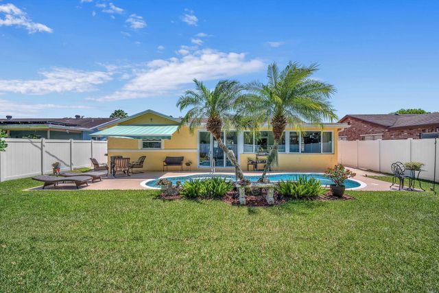 9341 SW 1st Place, Boca Raton, FL 33428