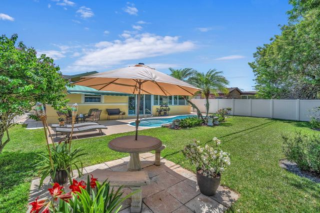 9341 SW 1st Place, Boca Raton, FL 33428