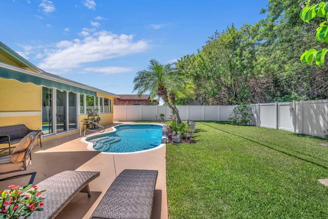 9341 SW 1st Place, Boca Raton, FL 33428