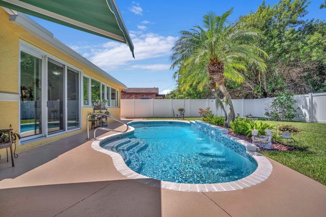 9341 SW 1st Place, Boca Raton, FL 33428