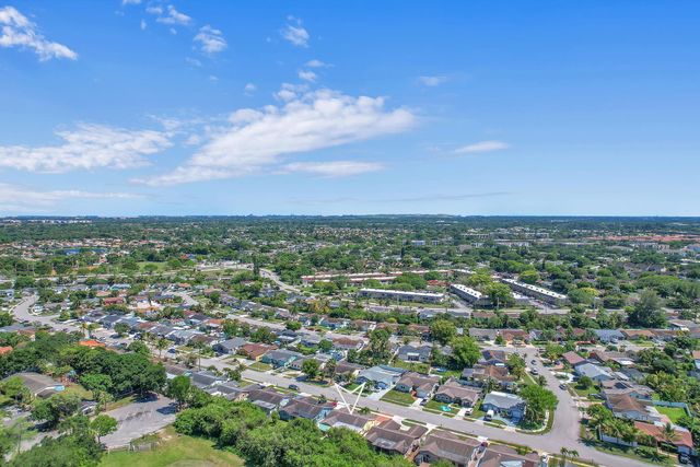 9341 SW 1st Place, Boca Raton, FL 33428