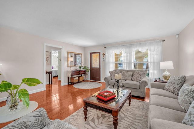 9341 SW 1st Place, Boca Raton, FL 33428