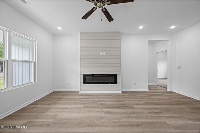 2636 Fountaintown Road, Chinquapin, NC 28521