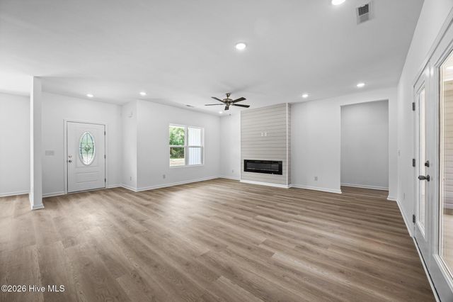 2636 Fountaintown Road, Chinquapin, NC 28521