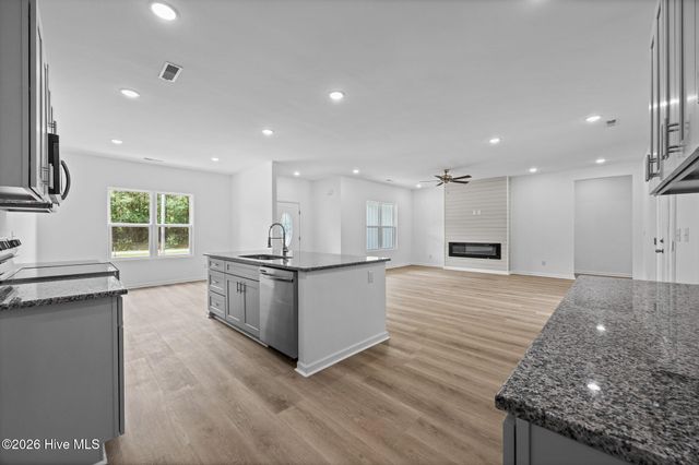 2636 Fountaintown Road, Chinquapin, NC 28521