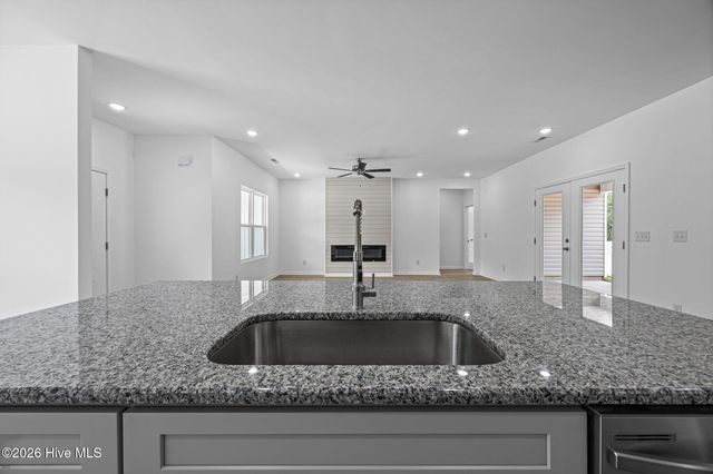 2636 Fountaintown Road, Chinquapin, NC 28521