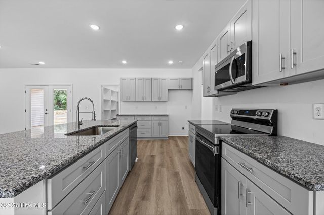 2636 Fountaintown Road, Chinquapin, NC 28521