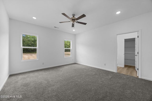 2636 Fountaintown Road, Chinquapin, NC 28521