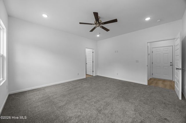 2636 Fountaintown Road, Chinquapin, NC 28521