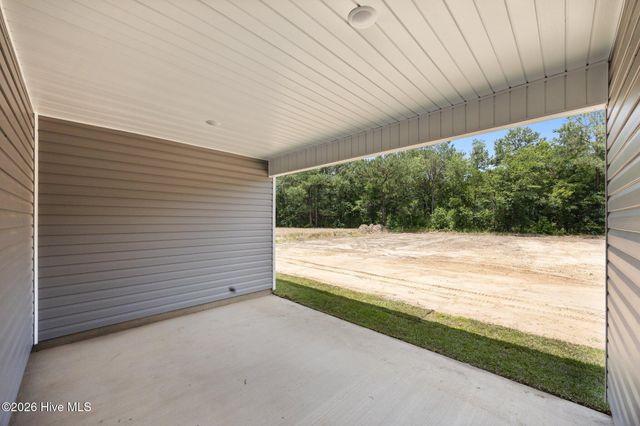 2636 Fountaintown Road, Chinquapin, NC 28521