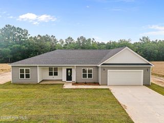2636 Fountaintown Road, Chinquapin, NC 28521