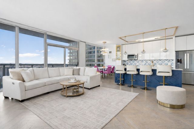 701 S Wells Street 2303, Chicago, IL 60607