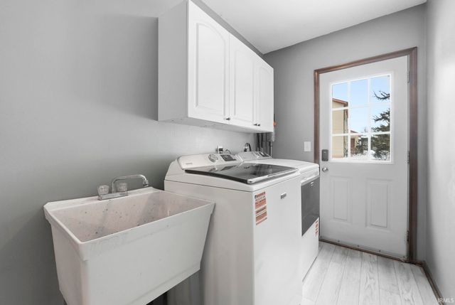 4913 Live Oak Court, Fort Wayne, IN 46804